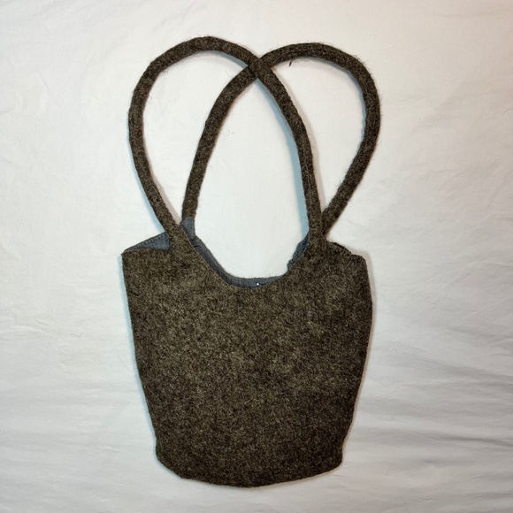 Hand Crafted Felt Purse - Picture 4 of 7